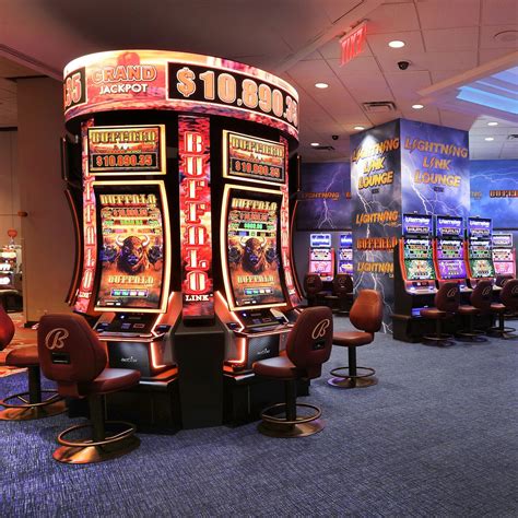 ⚡Lightning strikes in Lightning Link Casino! .